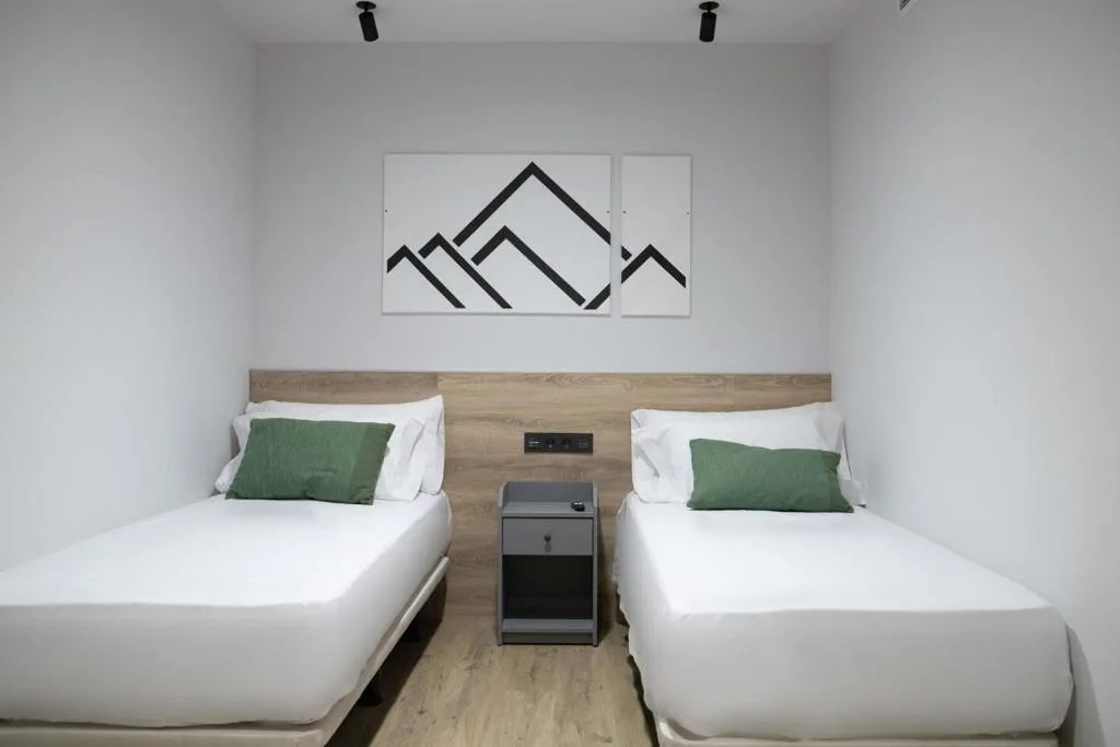 Doppelzimmer mit eigenem Bad — Inkigo Rooms