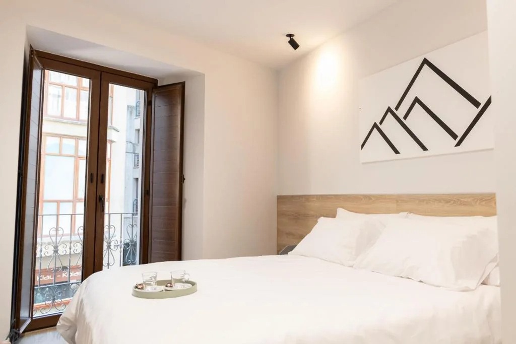Familienzimmer mit Balkon — Inkigo Rooms