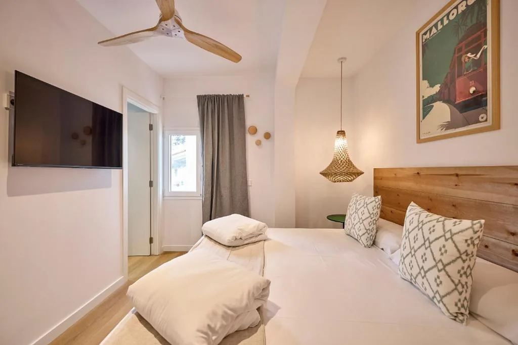Economy Double Room — INNER Hostal Es Molí