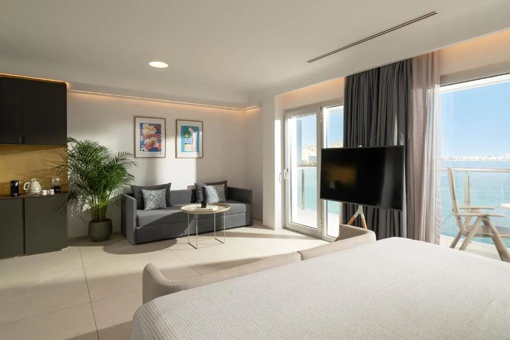 海景单间公寓 — INNSiDE by Meliá Alicante Porta Maris