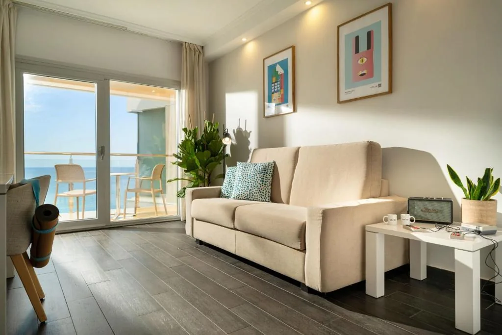 Townhouse海景客房 — INNSiDE by Meliá Alicante Porta Maris