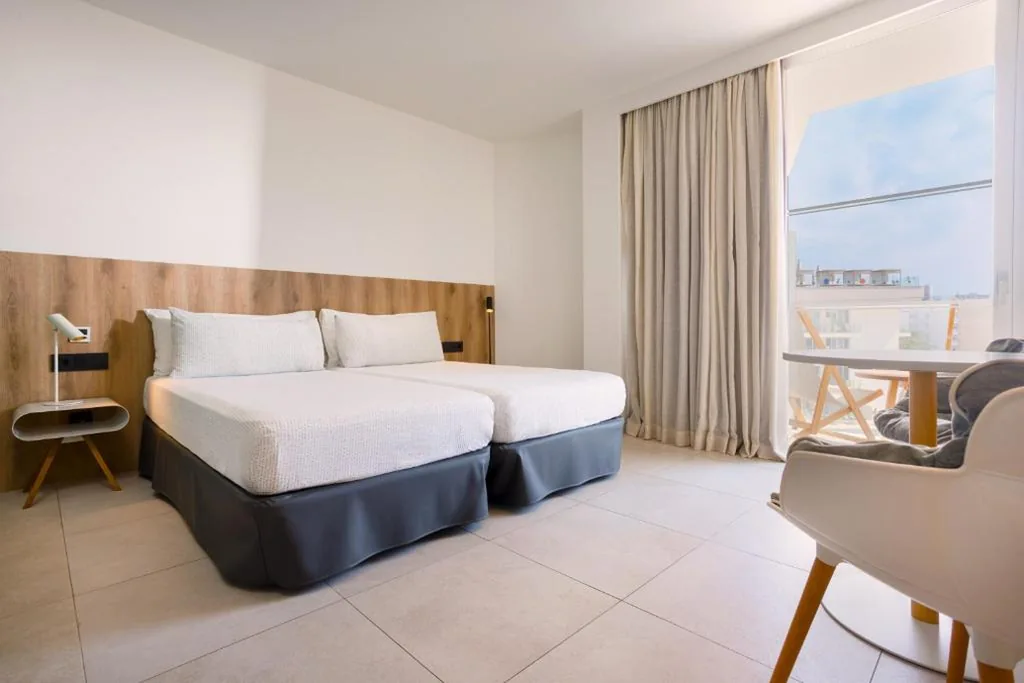 The Innside Room - Extra Space — INNSiDE by Meliá Calviá Beach