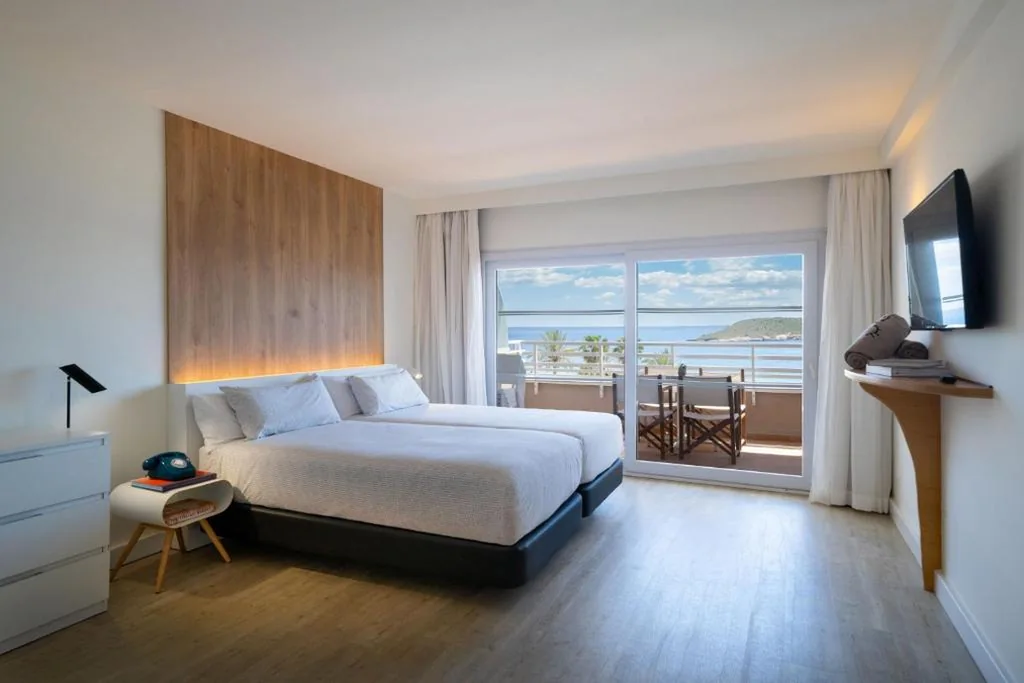 Suite The Beach House con vista frontale sul mare — INNSiDE by Meliá Wave Calviá