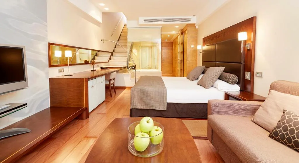 Suite Prestige con accesso alla spa — Insotel Fenicia Prestige Suites & Spa