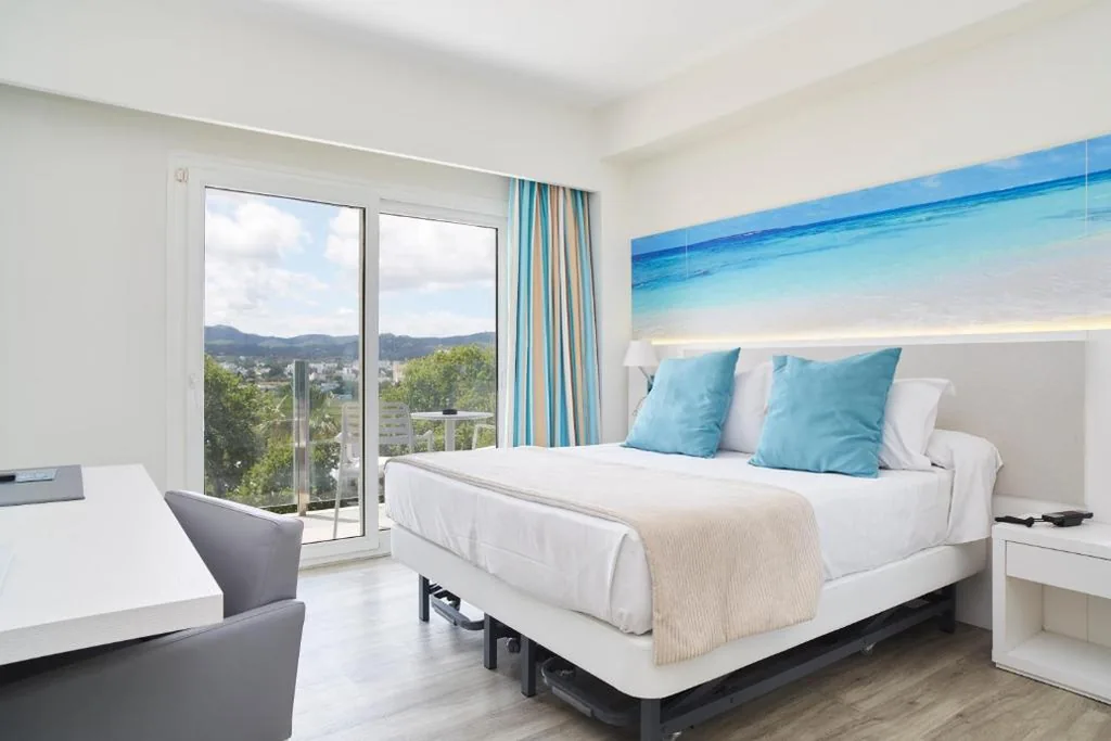 Habitación Doble Superior Premium — Invisa Hotel Es Pla - Adults Only