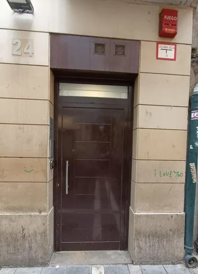 IRUÑA ROOMs — Foto 10