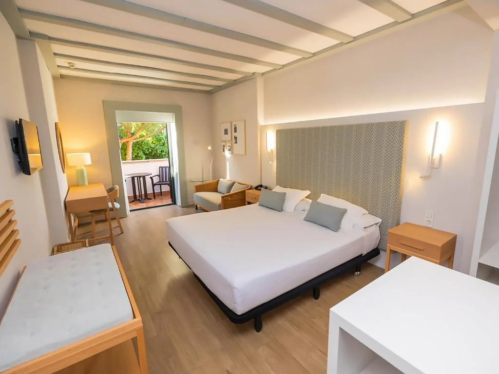 Doppelzimmer mit Zustellbett — Isla Canela Golf Hotel Boutique
