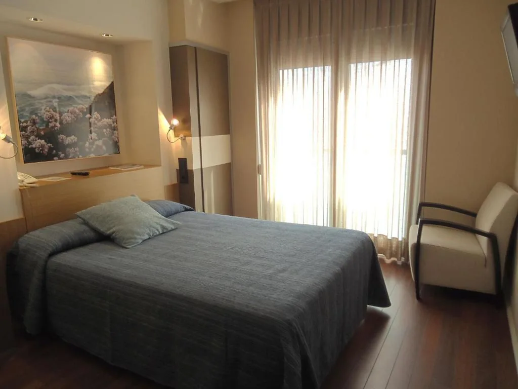 Habitación Individual con ducha — Isla Nova Hotel
