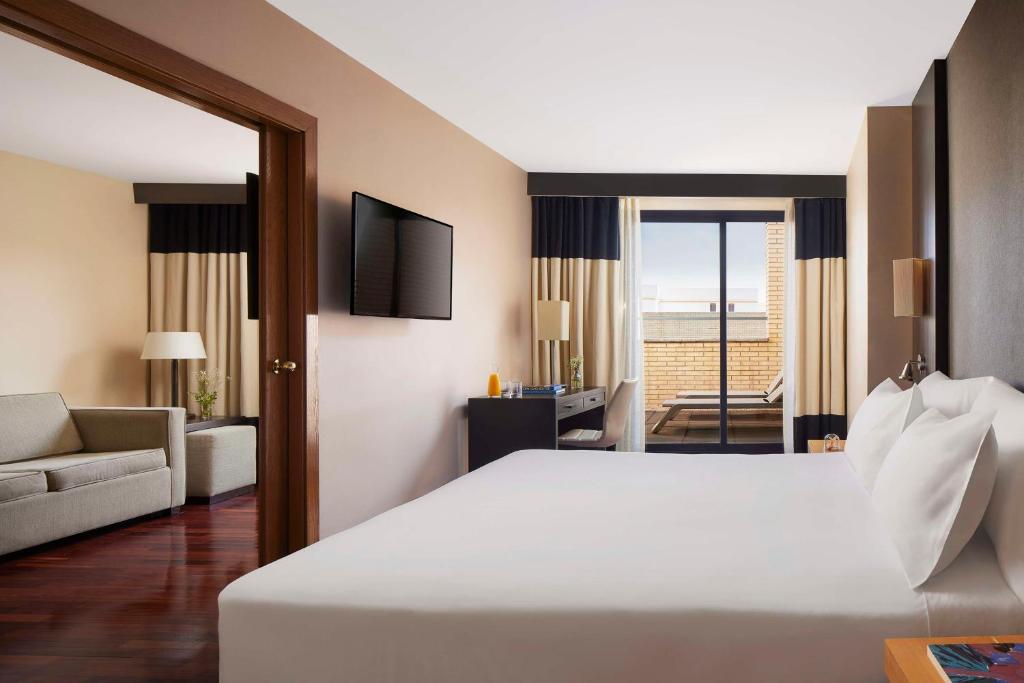 iStay by NH Ciudad de Valencia Hotel