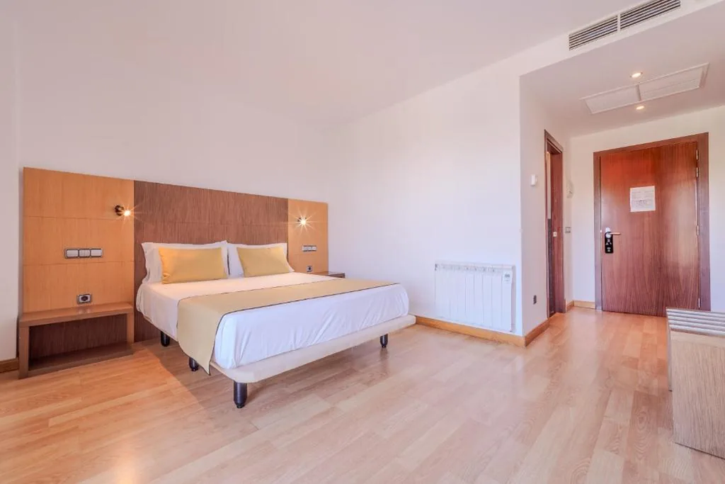 Quarto Superior - 1 cama grande — ITC Ciudad de Haro by Soho Boutique