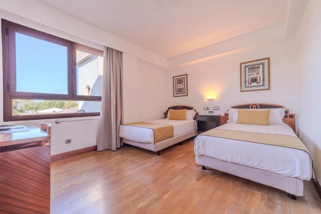 Suite Junior — ITC Ciudad de Haro by Soho Boutique