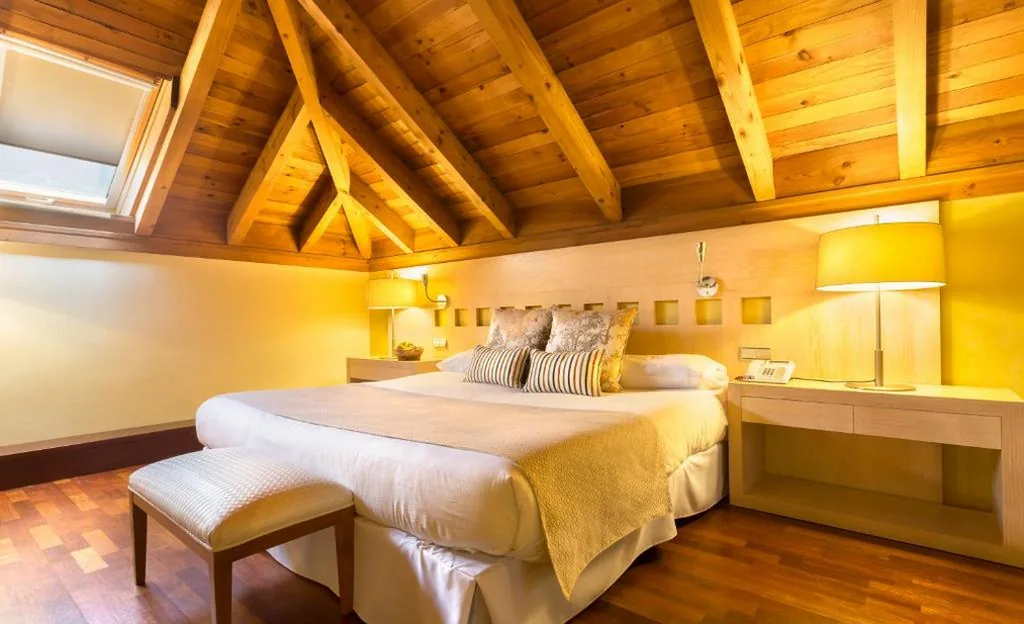 Suite — Izan Puerta de Gredos