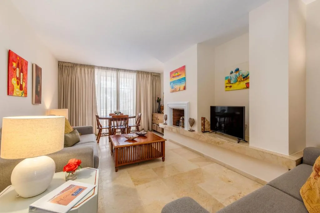 Apartment mit Seeblick — Jardines de las Golondrinas