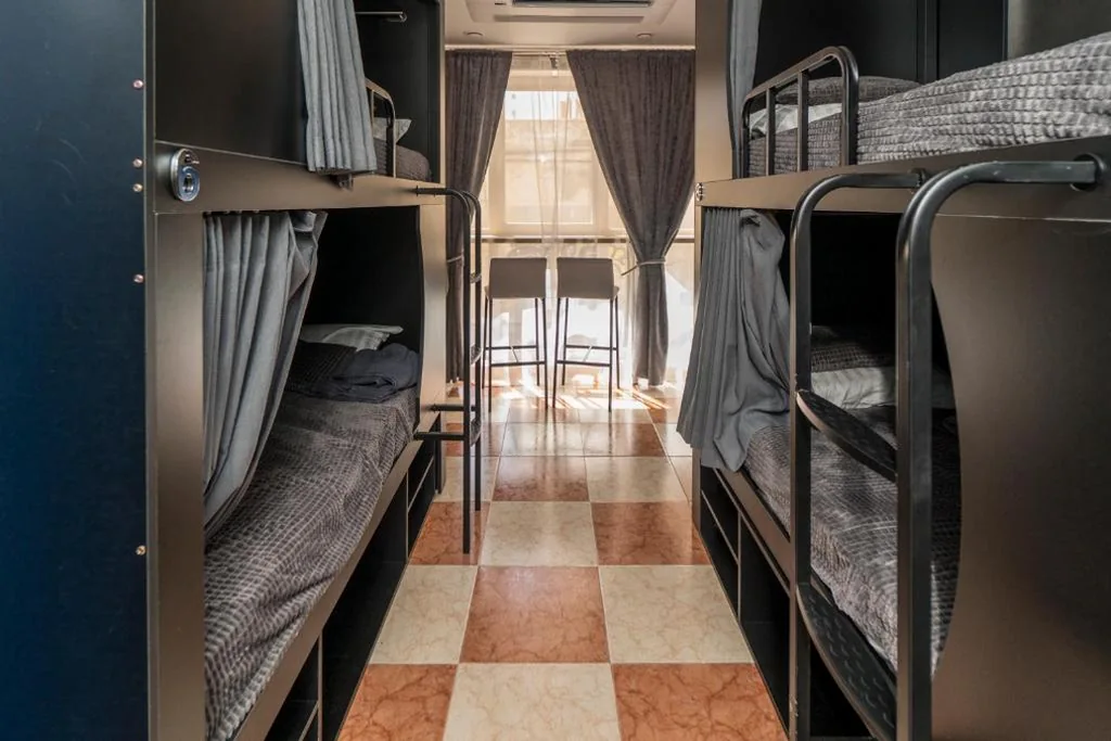 Bed in Male Shared Dormitory — Jazz House