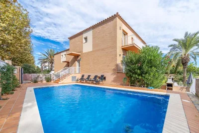 Jouvacations Villa 2 Freser con piscina compartida — foto 11