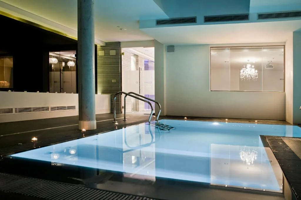 Suite con piscina privada — Kadrit Hotel