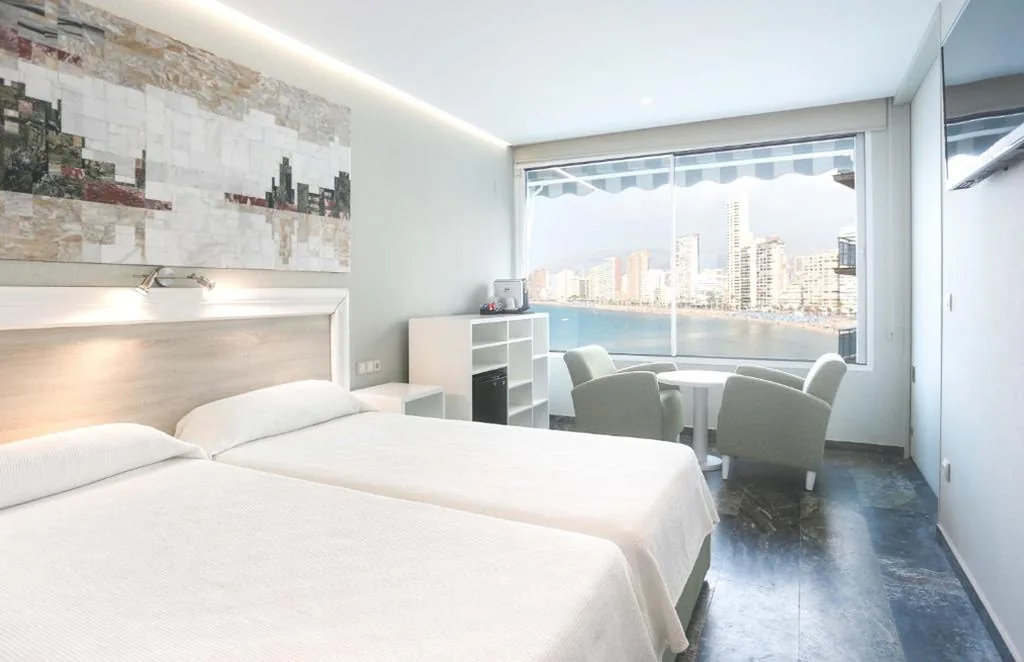 Superior tweepersoonskamer met uitzicht op zee - 2 bedden — KAKTUS Hotel Benikaktus
