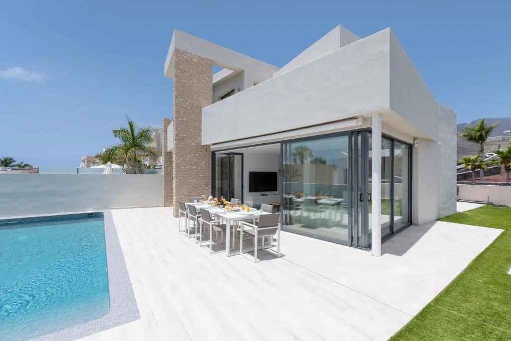 3ベッドルームヴィラ — KARAT Villa Neveda