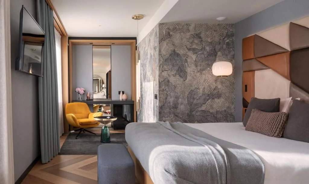 Suite con letto matrimoniale extra-large e terrazza privata — Kimpton Vividora Hotel by IHG