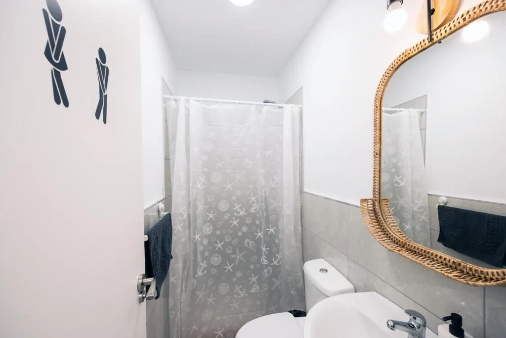 Doppelzimmer mit eigenem Bad — Kite & Surf Nomad House
