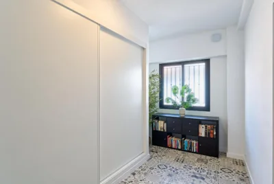 Kosta Homes - Modern Two Bedroom with Terrace — photo 5