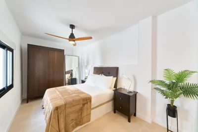 Kosta Homes - Modern Two Bedroom with Terrace — photo 12