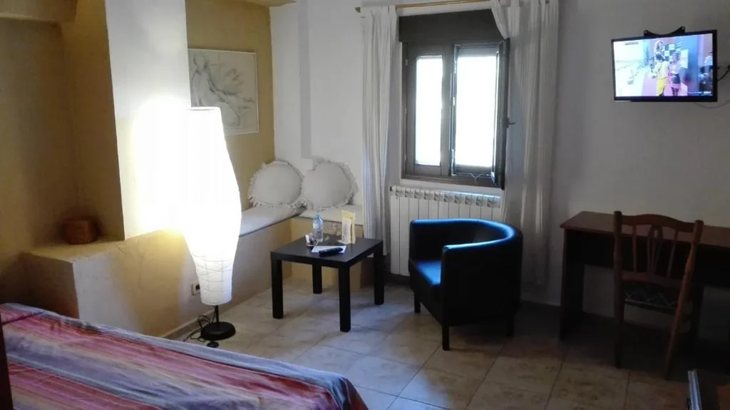 Quarto Duplo pequeno com vista para a montanha — L'Almàssera Casa Rural & Restaurant