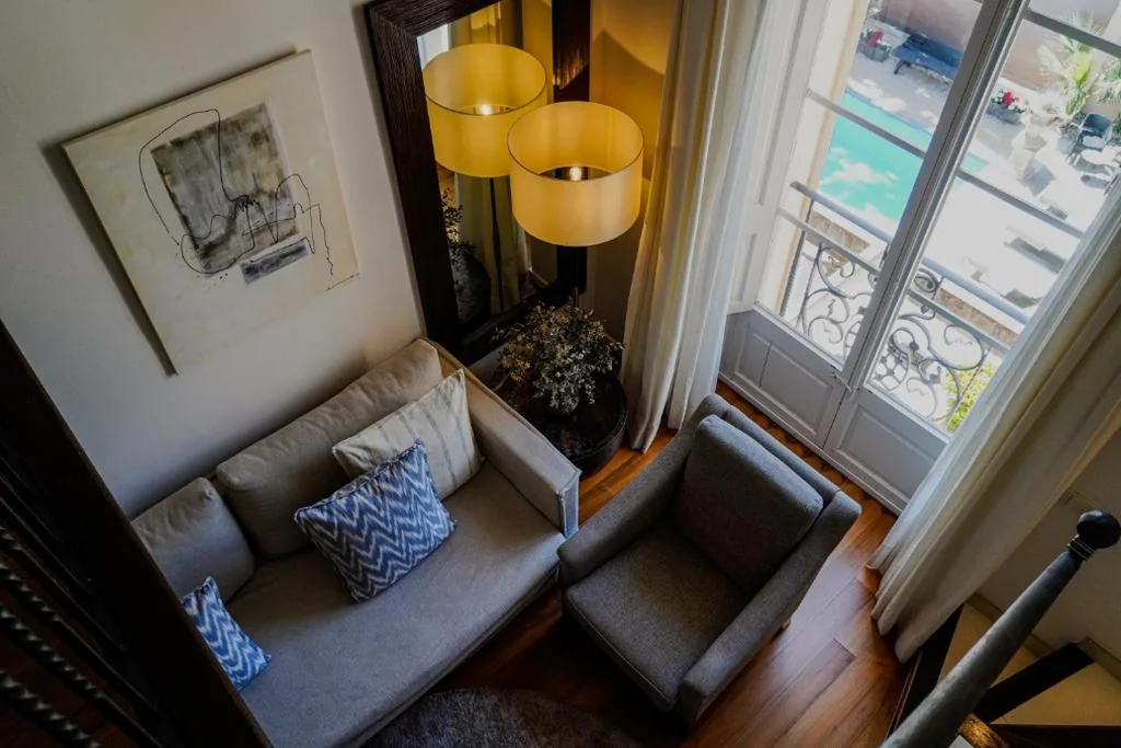 Chambre double en duplex — L'Avenida Adults Only