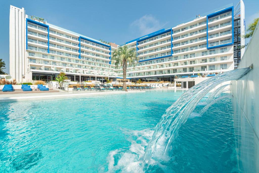 L'Azure Hotel SPA 4Sup