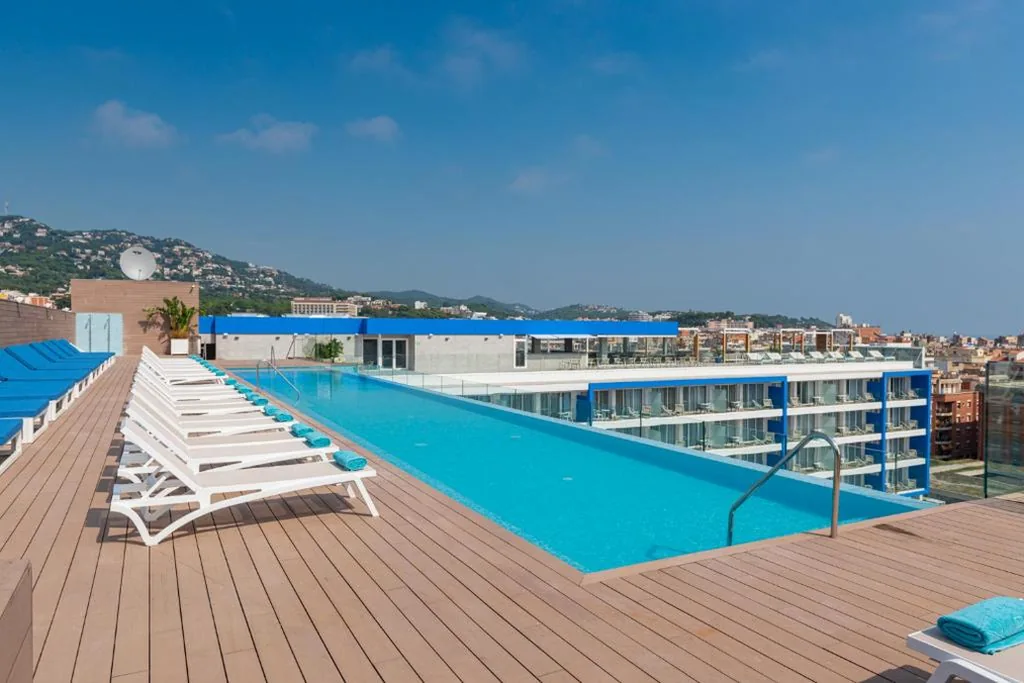 L'Azure Hotel SPA 4Sup