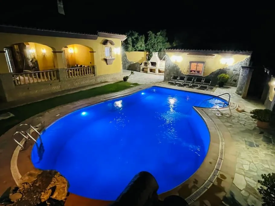 Villa with Private Pool — La Almadraba