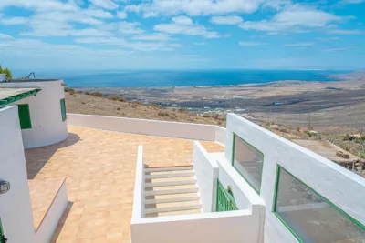 La Asomada Suite Moon Lanzarote Villa Privada 3 hab con Piscina, Jacuzzi y Vistas al Mar y Fuerteventura — foto 10