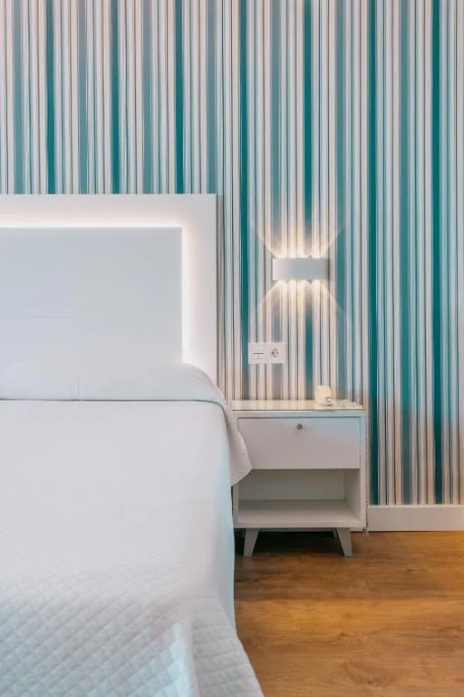 Habitación Doble (3 adultos) - 1 o 2 camas — La Barracuda