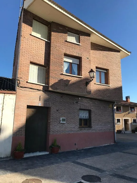 Five-Bedroom House — La Cabañita de Leiva