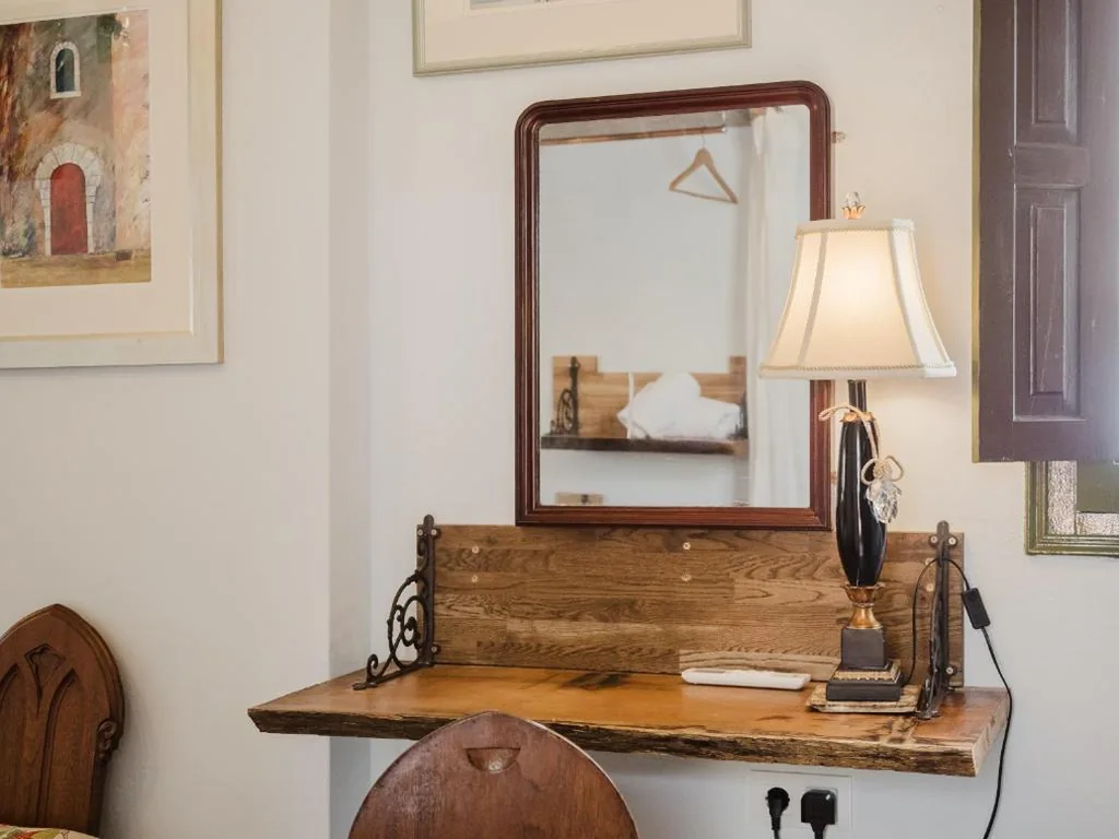 La Casa 1832 Boutique