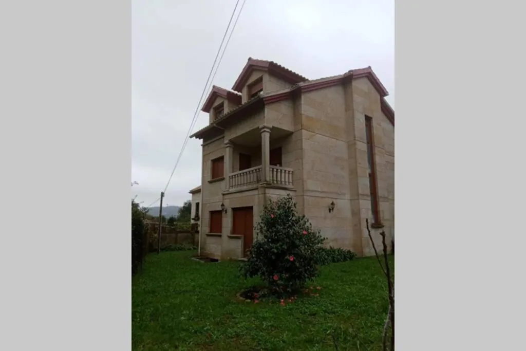 Casa com 4 quartos — La casa de Aldán entre el mar y el bosque