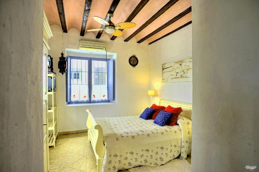 Habitación cuádruple — La Casa de Bovedas Charming Inn
