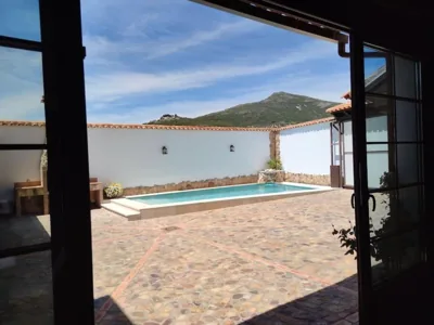 LA CASA DE ELENA — foto 4