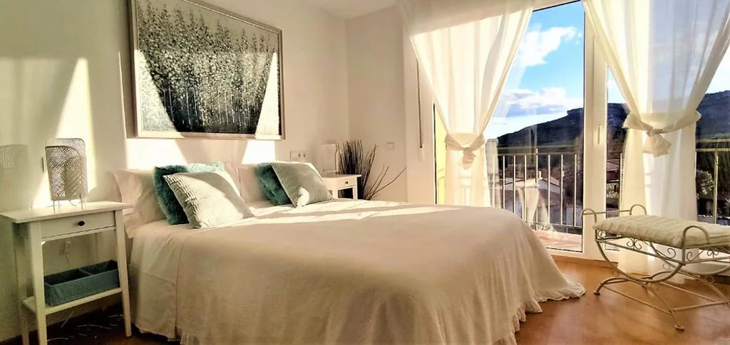 Casa con 5 camere da letto — LA CASA DE FUENTETOBA