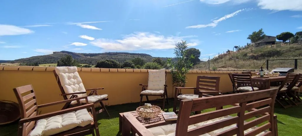 LA CASA DE FUENTETOBA