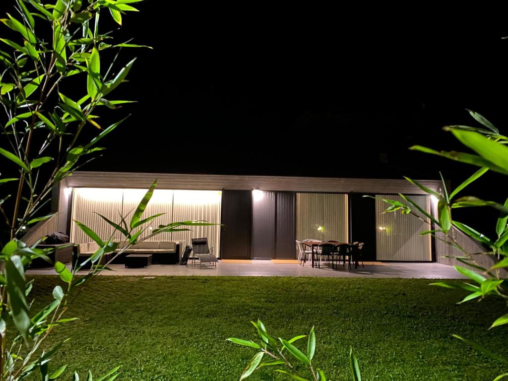 La Casa de Hierba - Casa de campo bioclimática con jardín y wifi cerca de las playas de Llanes