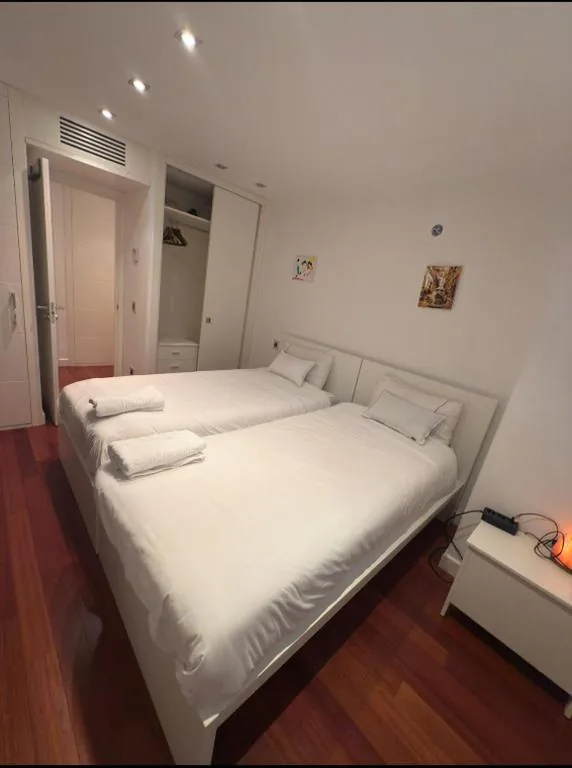 Habitación Estándar con baño compartido - 2 camas — La casa de los buenos días