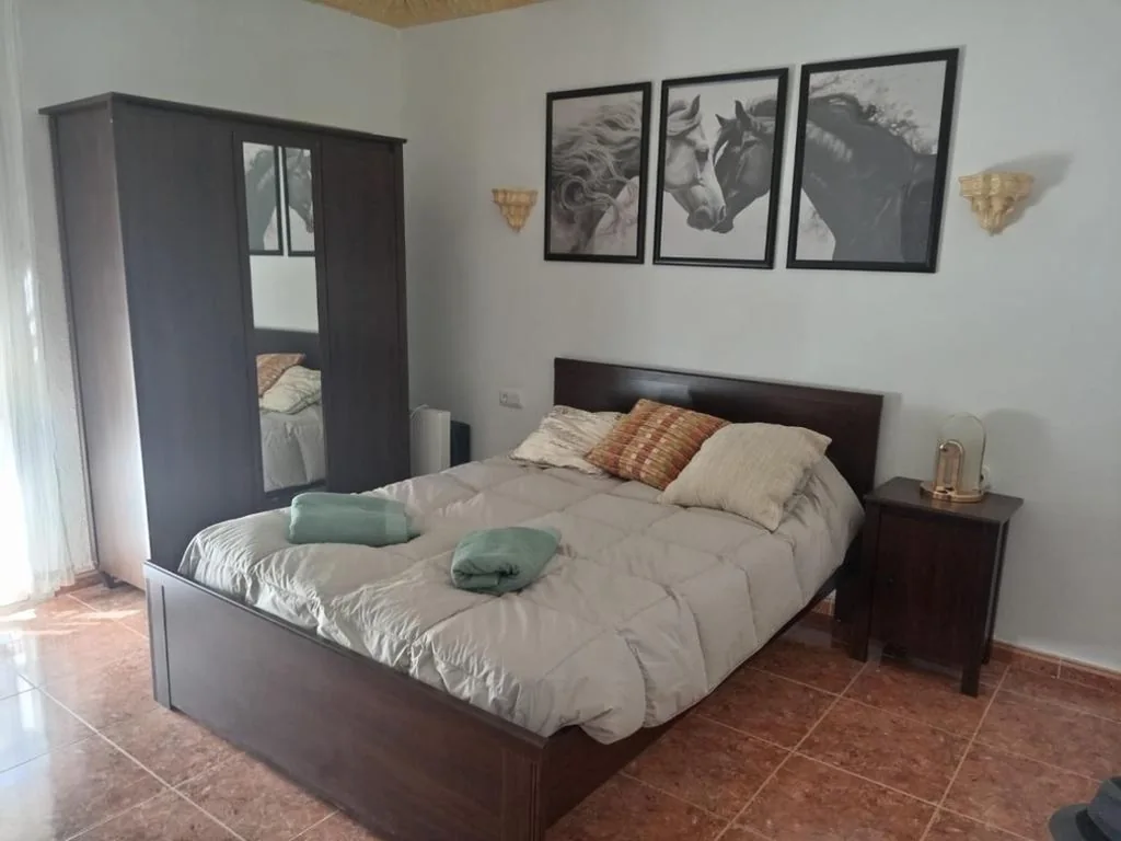Camera matrimoniale Deluxe con balcone — La casa de Marifé, a 15" de Sevilla y a 30" del aeropuerto