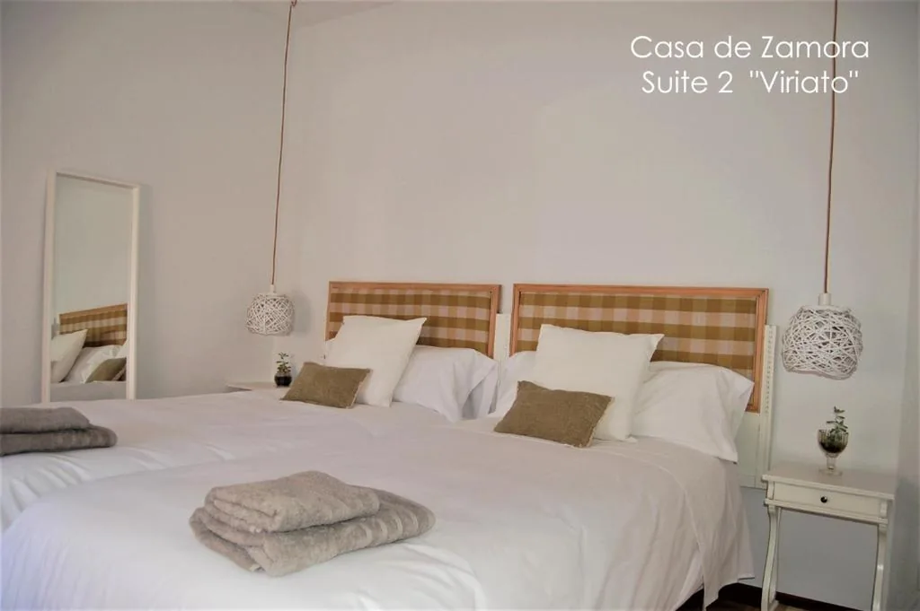 Doppelzimmer mit eigenem Bad — La Casa de Zamora