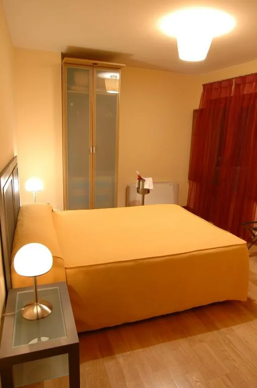 Camera doppia Superior con vasca idromassaggio — La Casa del Cubón