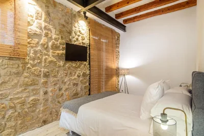 La Casa del Miracle, hostal — photo 9
