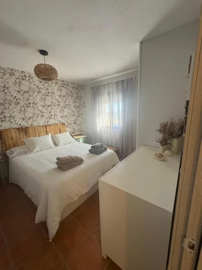 La Casa del Pueblo con piscina y barbacoa — foto 8
