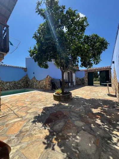 La Casa del Pueblo con piscina y barbacoa — foto 11