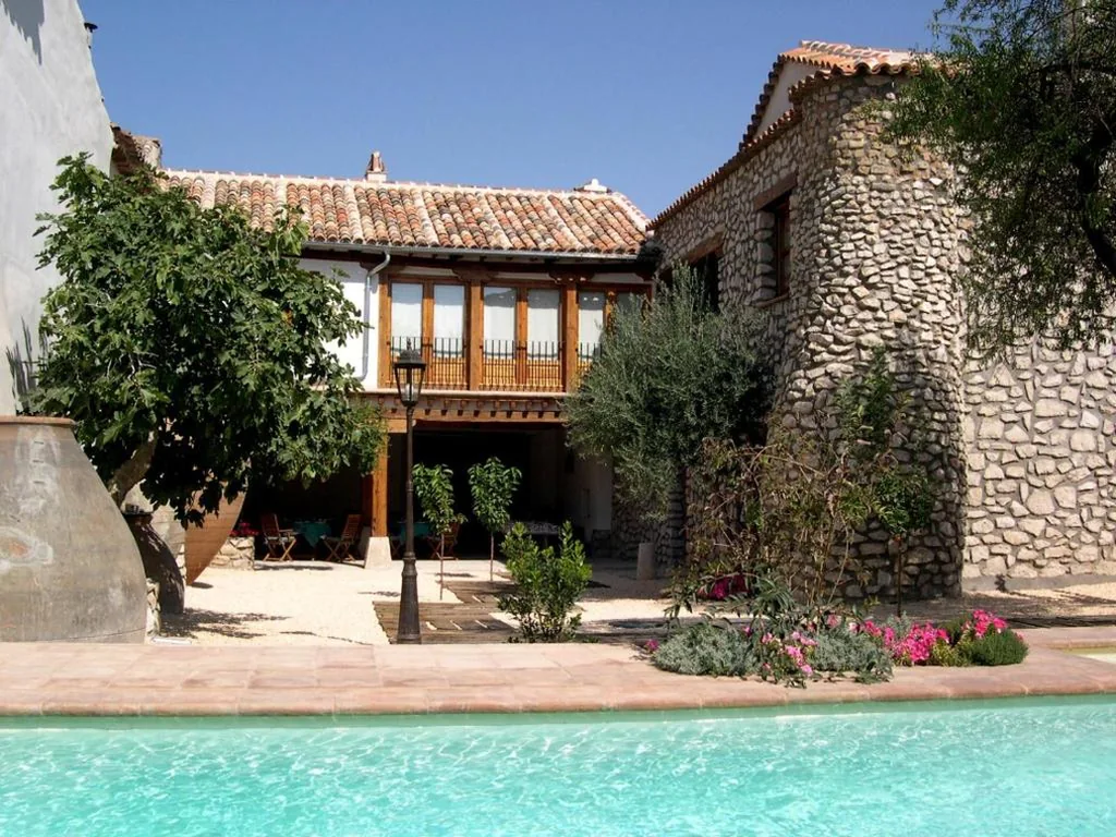 Villa — La casa del tio Luis
