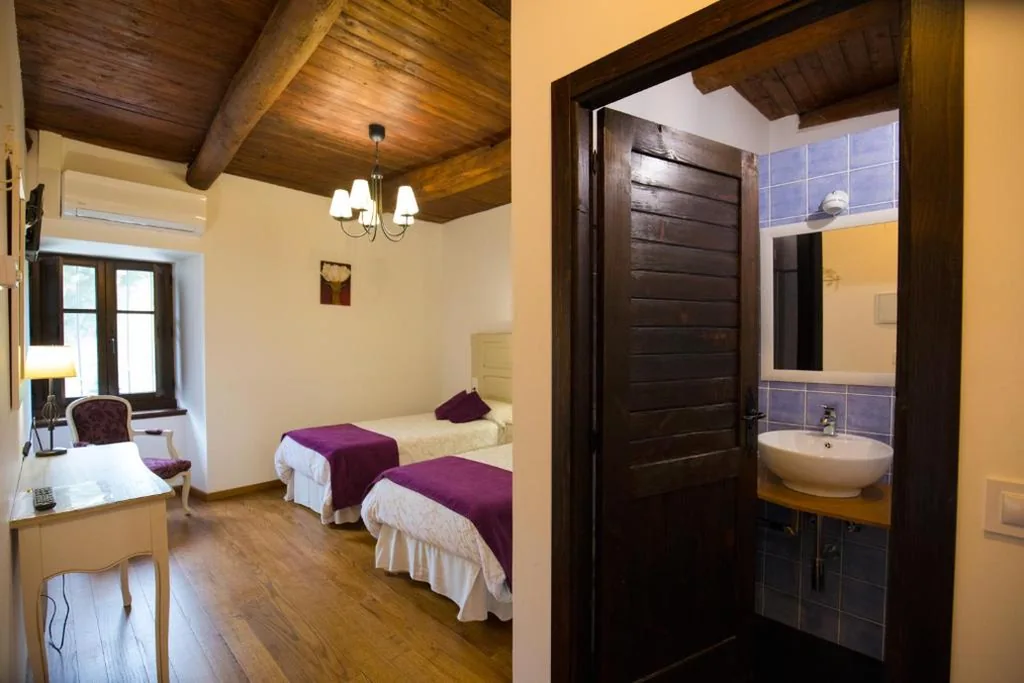 Camera doppia con 2 letti — La Casa Grande Del Valle